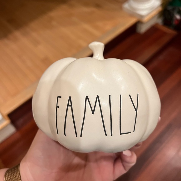 Rae Dunn Small Pumpkin - Picture 1 of 2